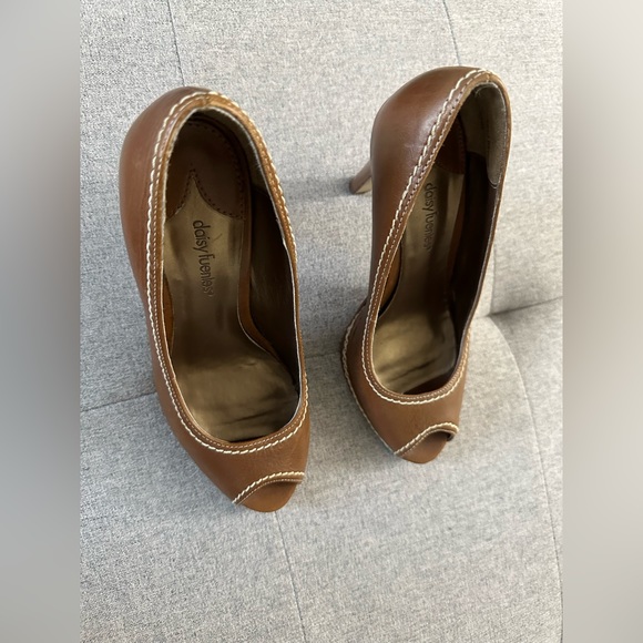 Daisy Fuentes Dress Shoes - Picture 5 of 5